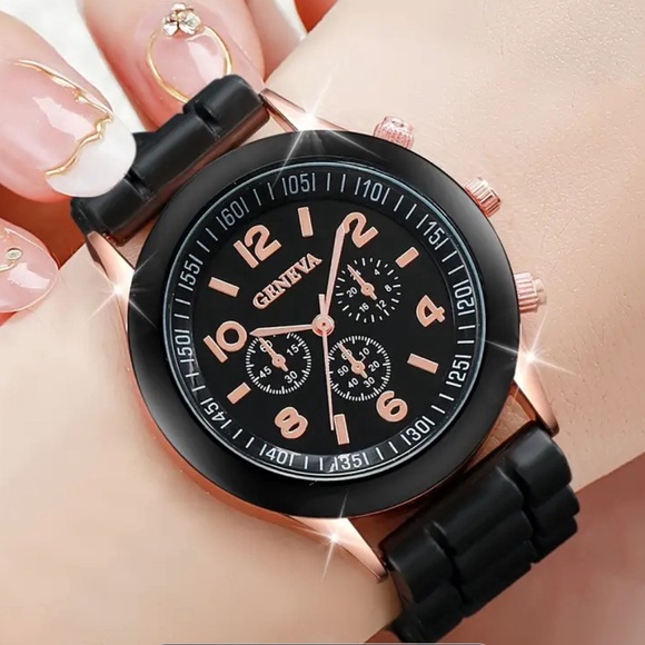 Elegant Quartz Watch W/Fashionable Silicone Strap And Dial Numerical Scales - Picture 2 of 8